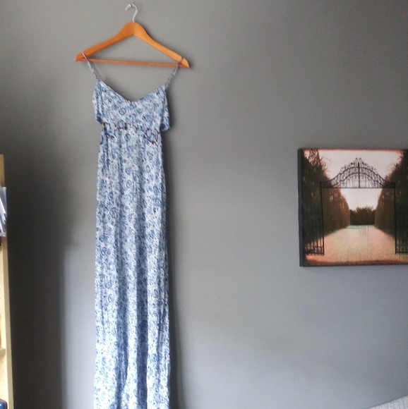 Urban Outfitters Maxi Dress - Picture 3 of 14